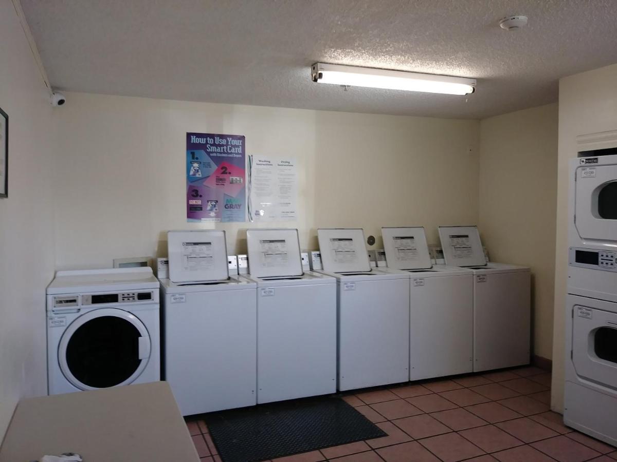 Intown Suites Extended Stay Albuquerque Nm Екстер'єр фото